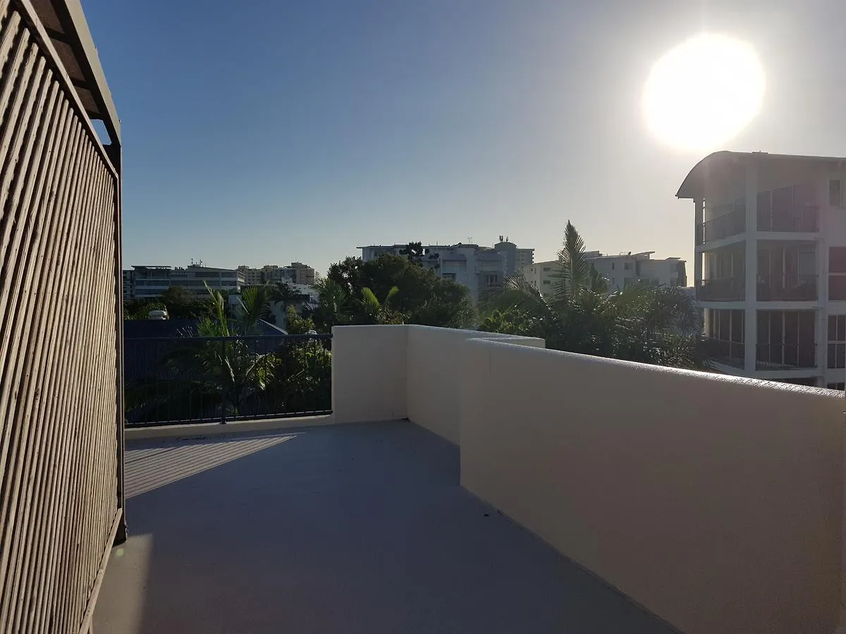 Excellsior Apartments Mooloolaba Australia